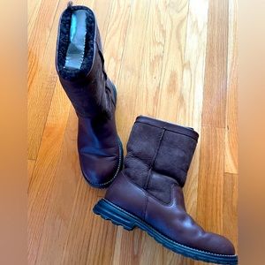 New never worn Uggs! Chocolate Brown, Size 9